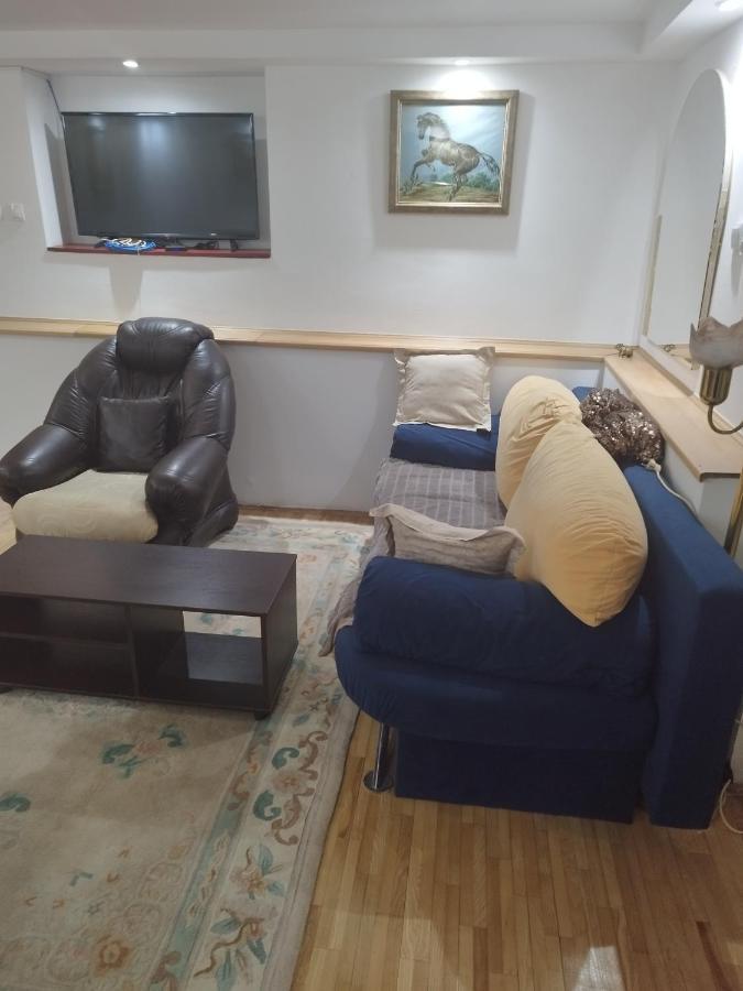 Goksi Apartment 苏博蒂察 外观 照片